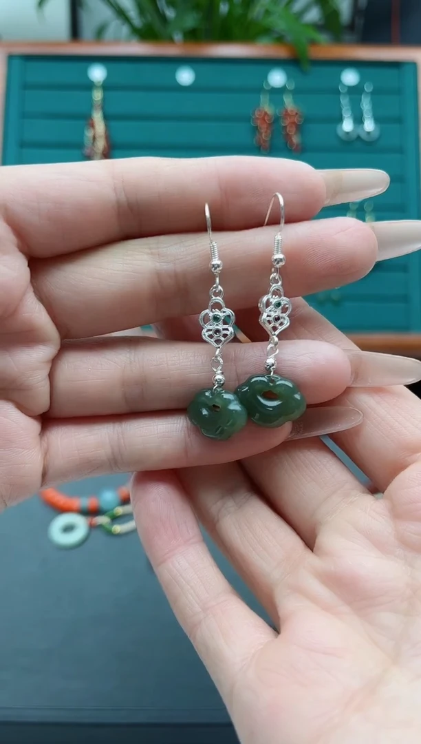 【闪购商品】和田玉耳饰银S925镶嵌2玉如意