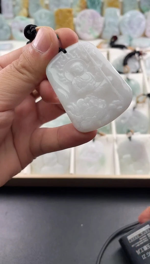 颈饰未镶嵌翡翠25/11/15/805