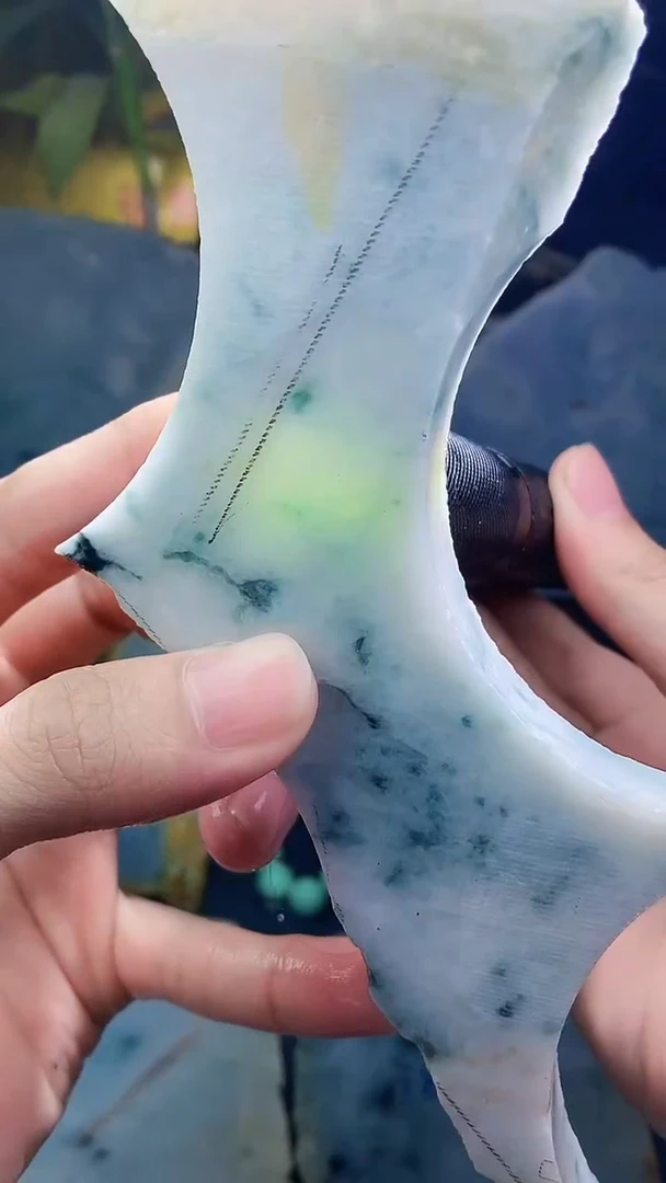 未镶嵌挂件翡翠小雨484