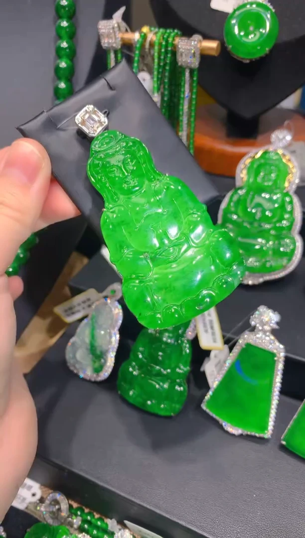 翡翠未镶嵌颈饰23一季