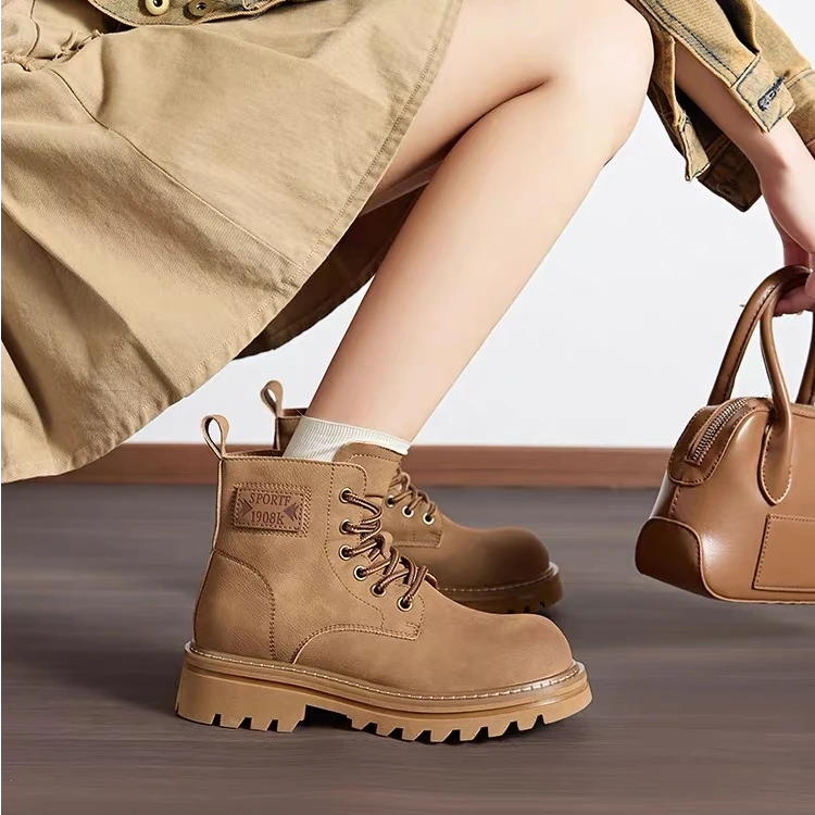单里厚底女春秋休闲秋冬马丁靴防滑短筒