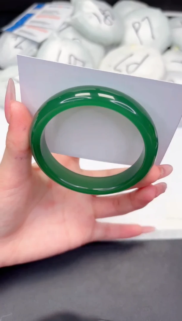 【闪购商品】石英质玉手镯未镶嵌212-58.8