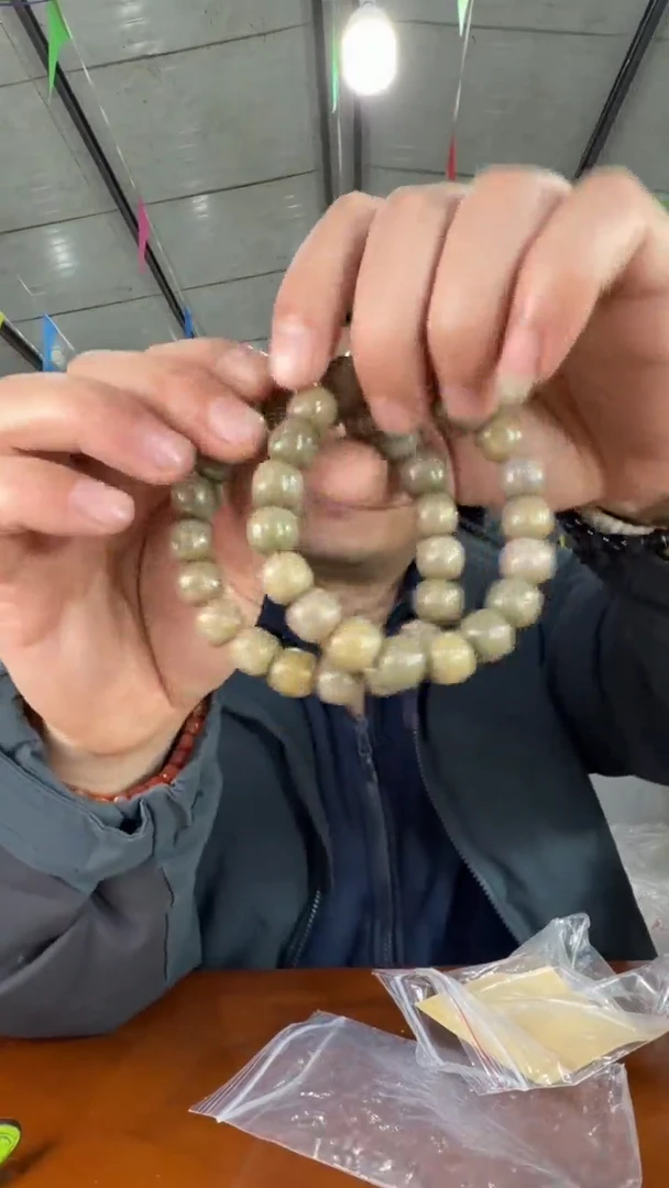 手串菩提根/象牙果A11 实物为准