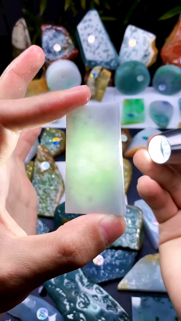 【闪购商品】定制翡翠未镶嵌翡翠
