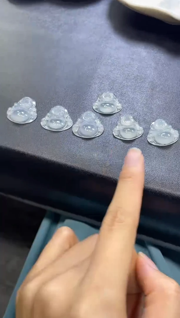 颈饰未镶嵌翡翠乐*J佛公多样性发一件