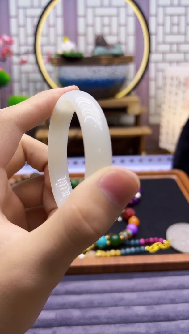 和田玉手镯未镶嵌S439