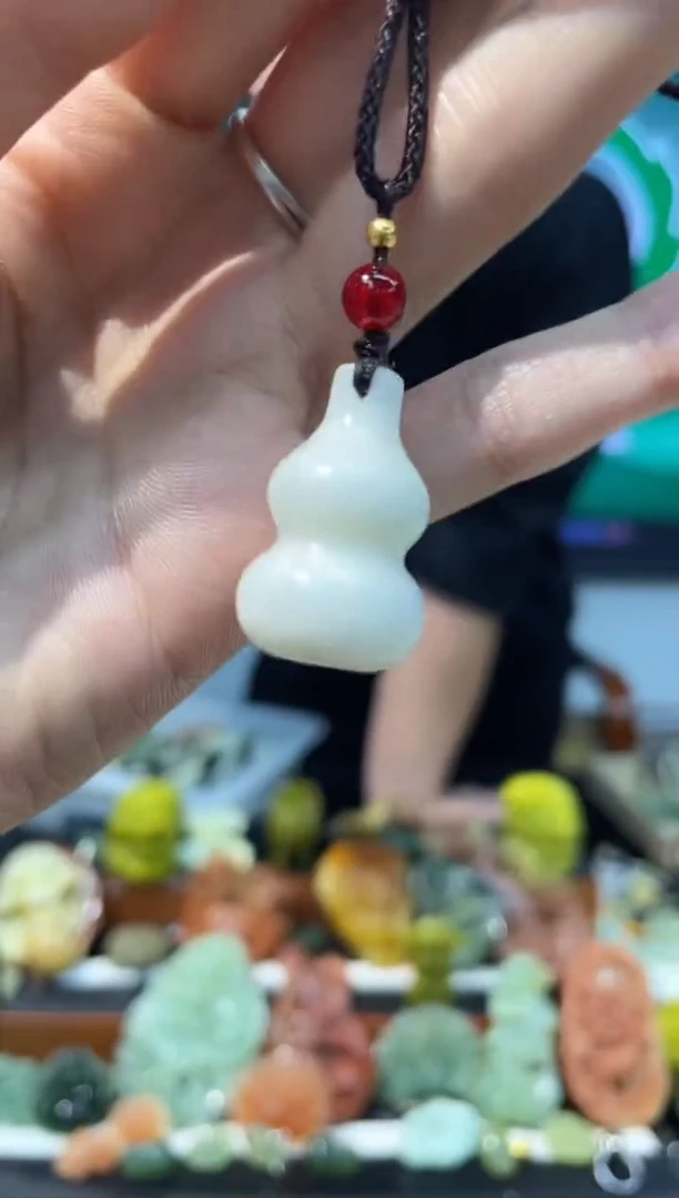 【闪购商品】岫玉吊坠未镶嵌·多样性发货*拍一发一