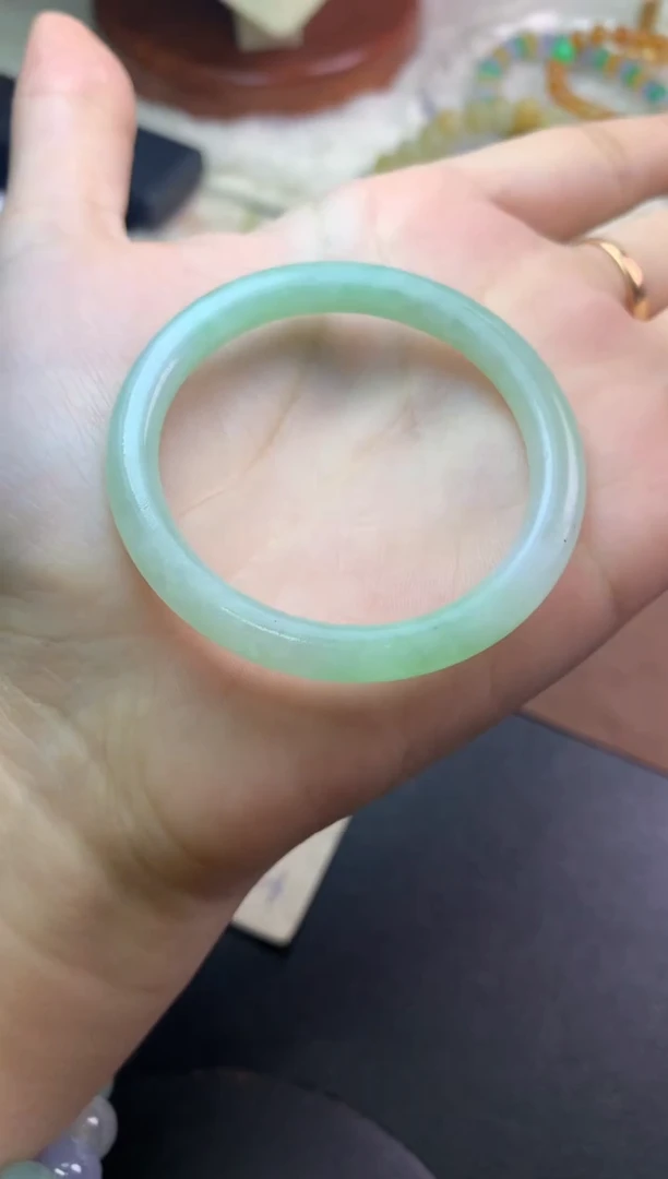 未镶嵌定制翡翠毛货