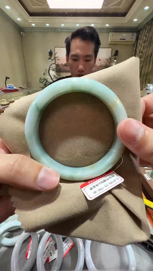 纯天然缅甸A货翡翠手镯60-61mm-1-190号