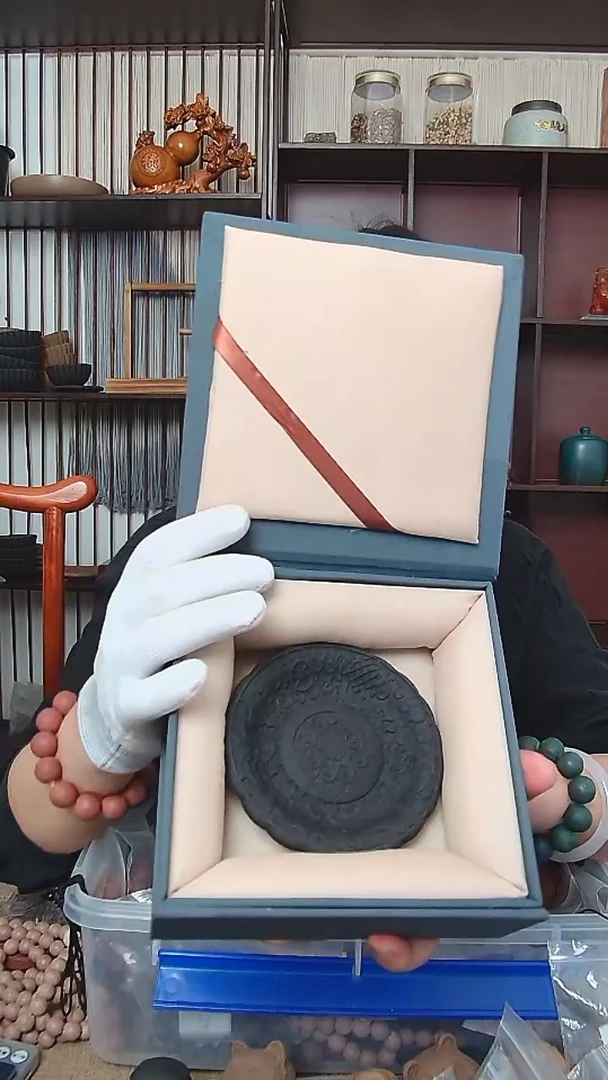 木雪中春信香方盘子