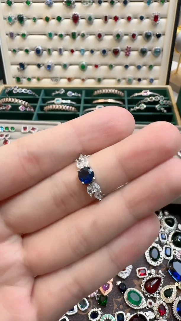 戒指蓝宝石未镶嵌蓝宝石戒指