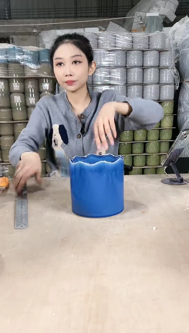 【闪购商品】陶瓷花口裂纹深蓝14x14