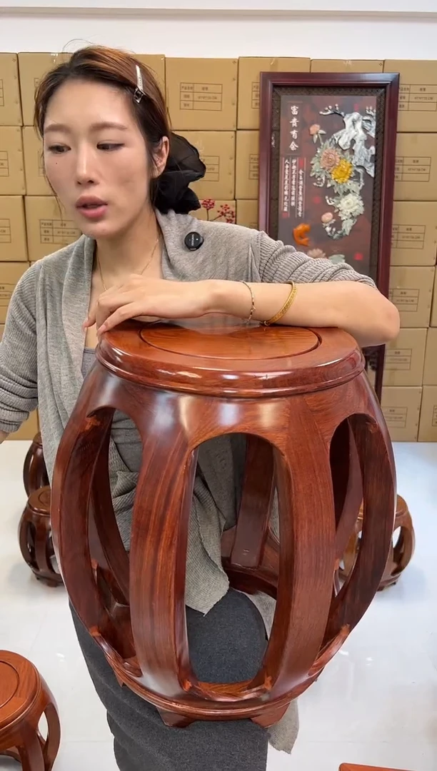 花梨木类家具一对花梨木大鼓凳花梨色