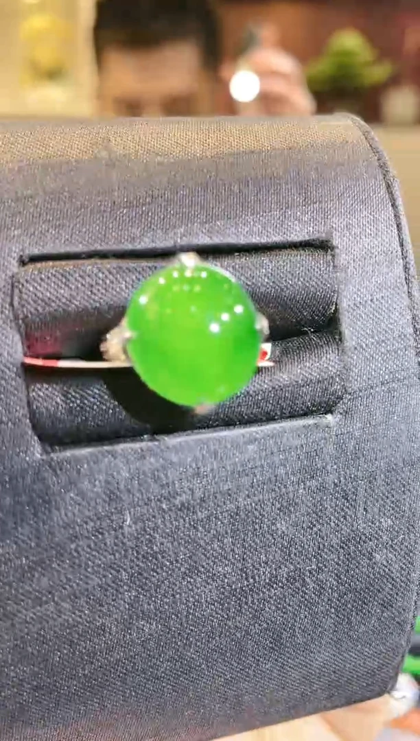 翡翠18K金镶嵌颈饰A41天然A货翡翠戒指