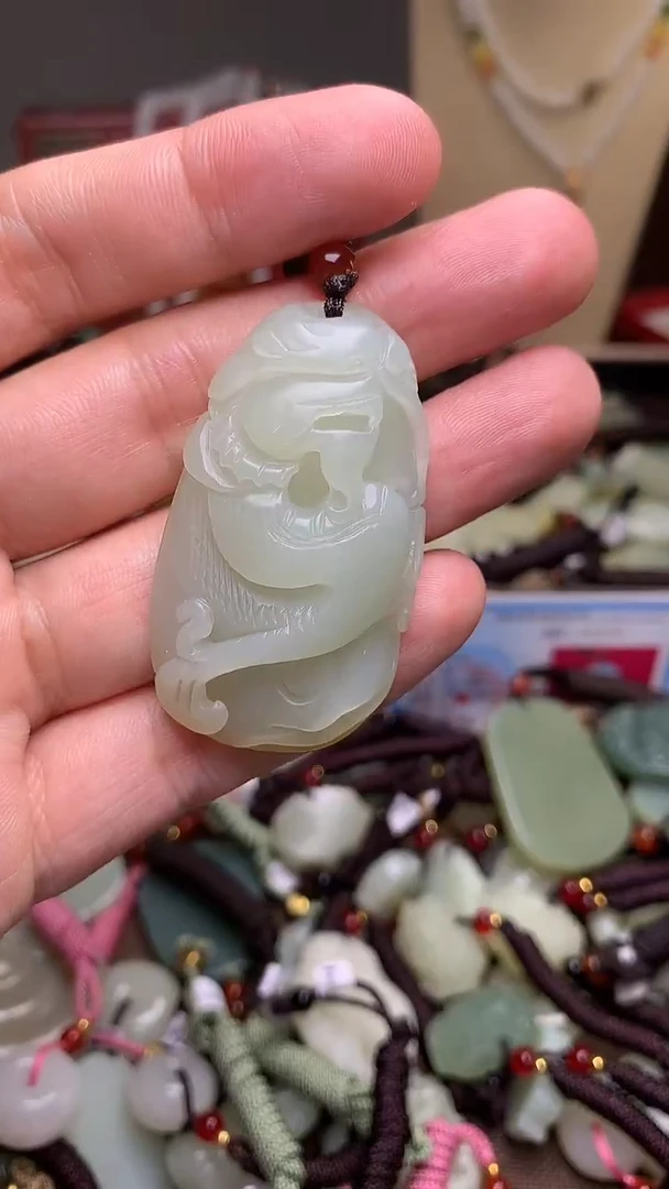 颈饰未镶嵌和田玉新疆料青海料清水和田玉吊坠