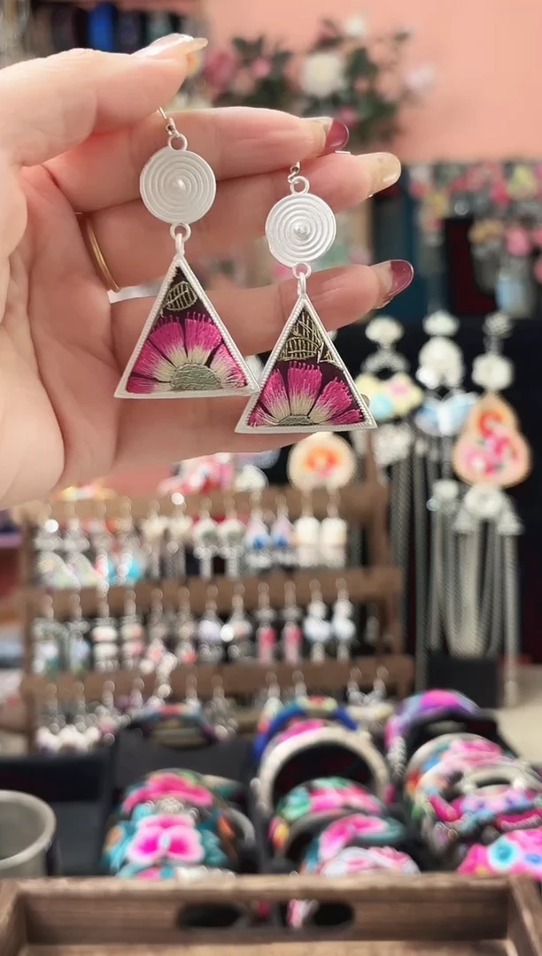 织绣艺枝独绣手工饰品  48