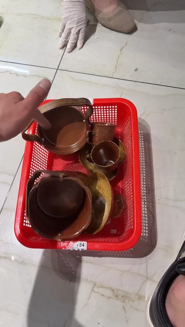 微瑕商品，介意勿拍 1套组