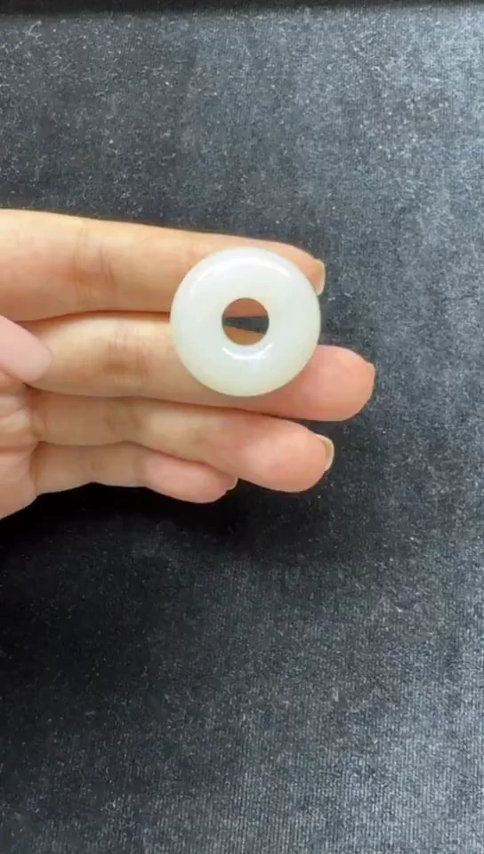 和田玉未镶嵌吊坠(不含链)625平安扣14克