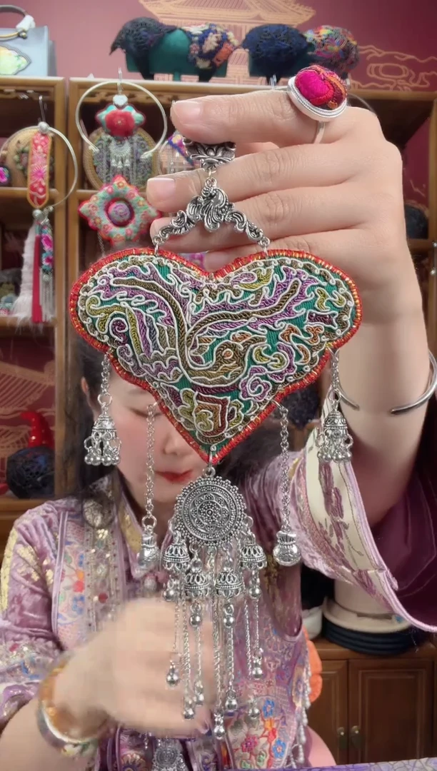 刺绣压襟67甜甜家