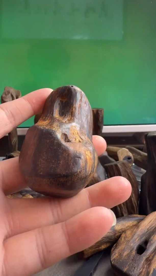 沉香手把件多样性发一