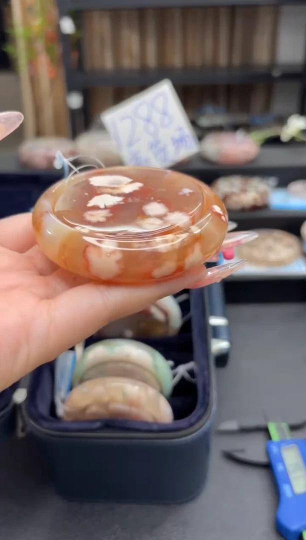 未镶嵌手镯石英质玉26(55圈赠送镯心)