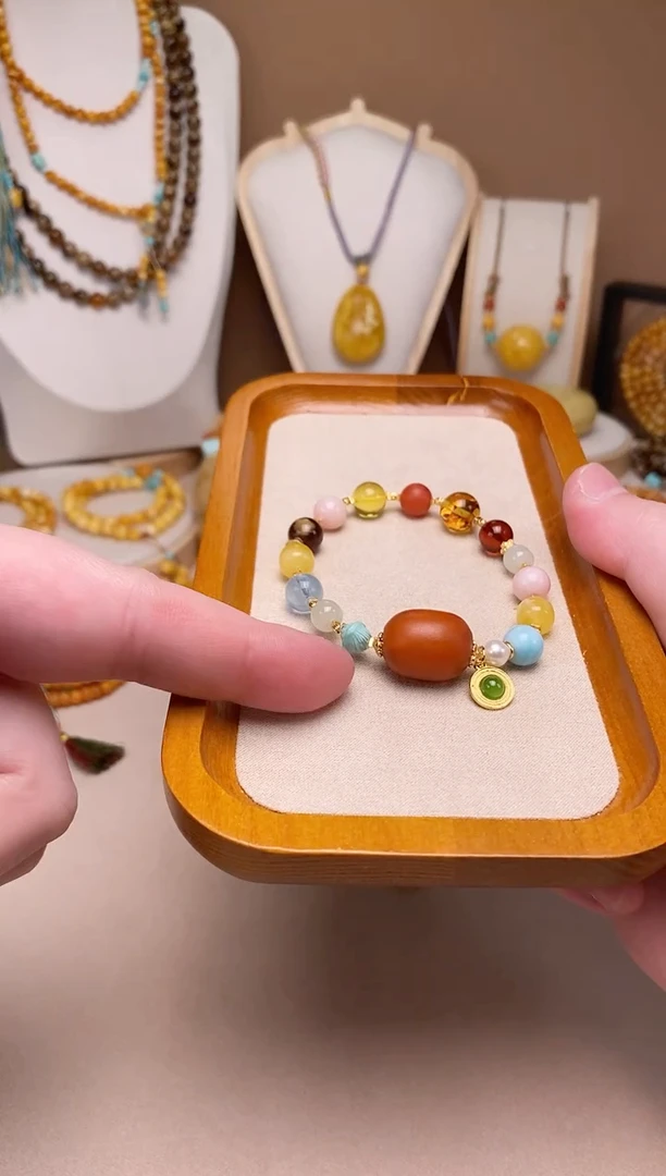 裸石琥珀未镶嵌多宝