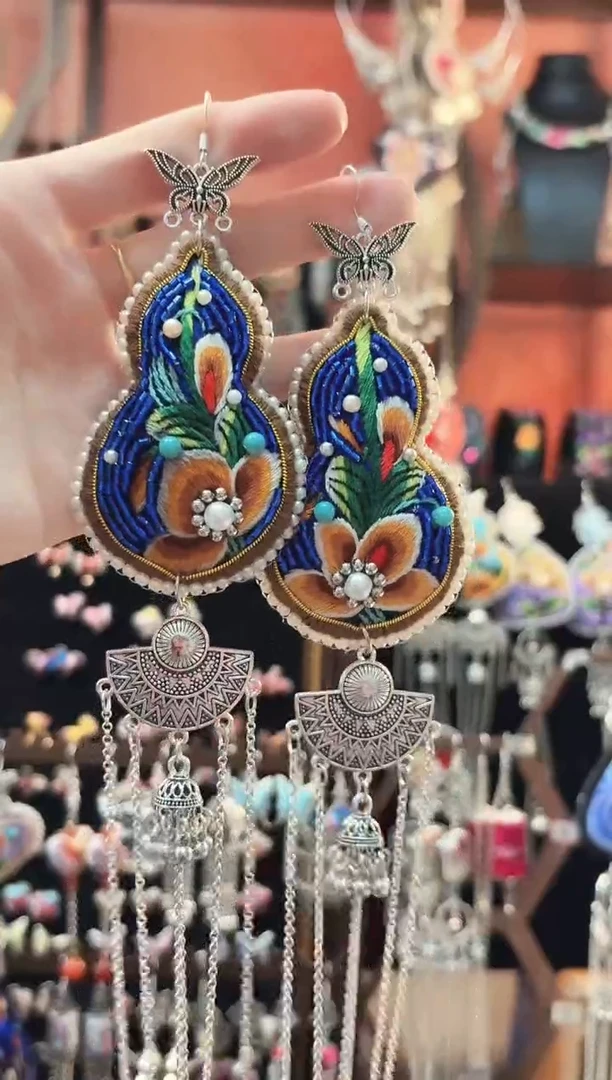 织绣 云织谣民族风精美饰品   86