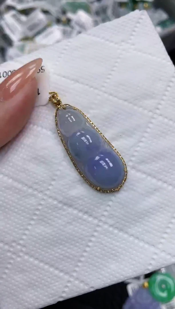 颈饰18K金镶嵌翡翠11111111111