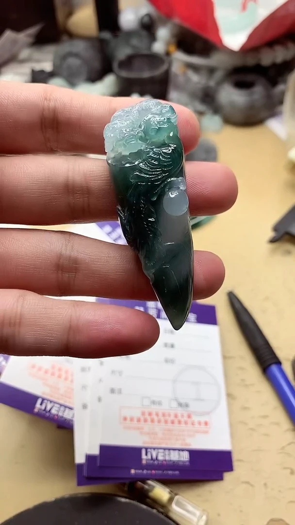 定制翡翠未镶嵌翡翠