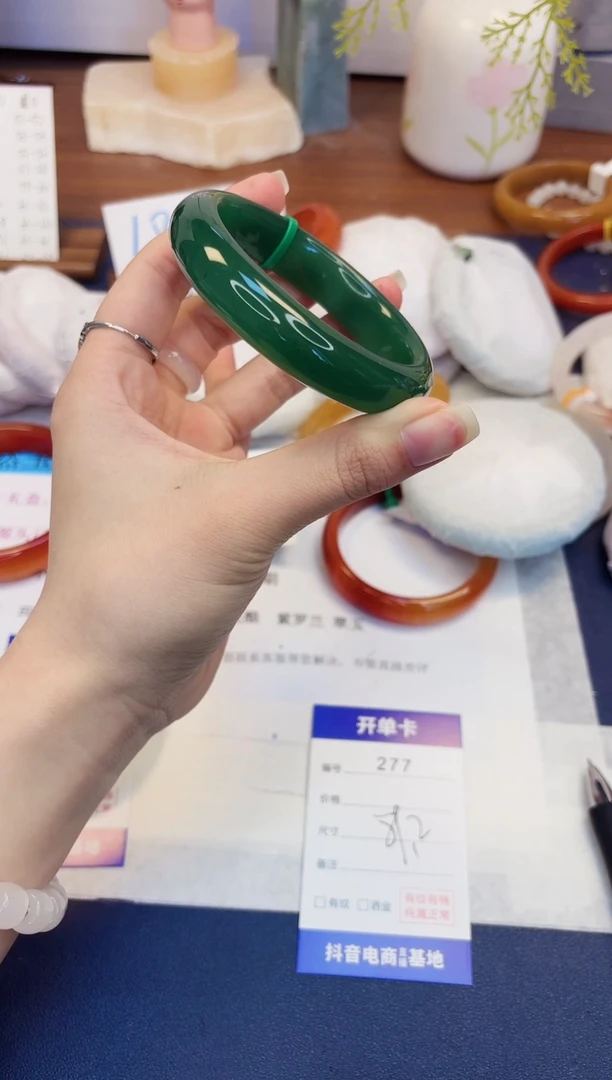 【闪购商品】石英质玉手镯未镶嵌277-东陵玉-圈口59