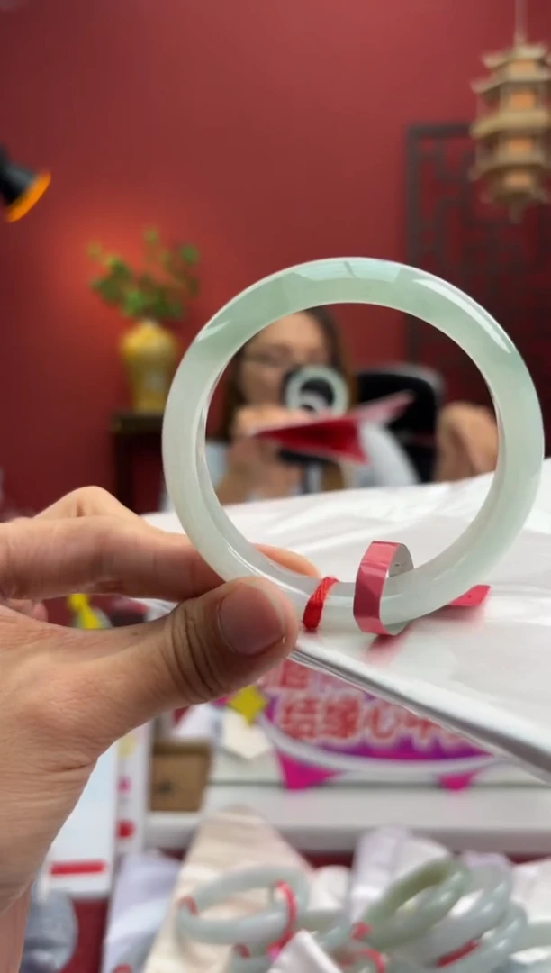 未镶嵌手镯翡翠翡翠手镯