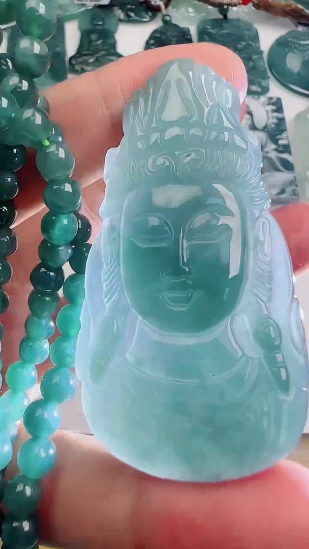 翡翠未镶嵌颈饰多样性发货发其一