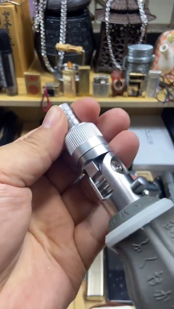 瓷片闪购商品  如图所示