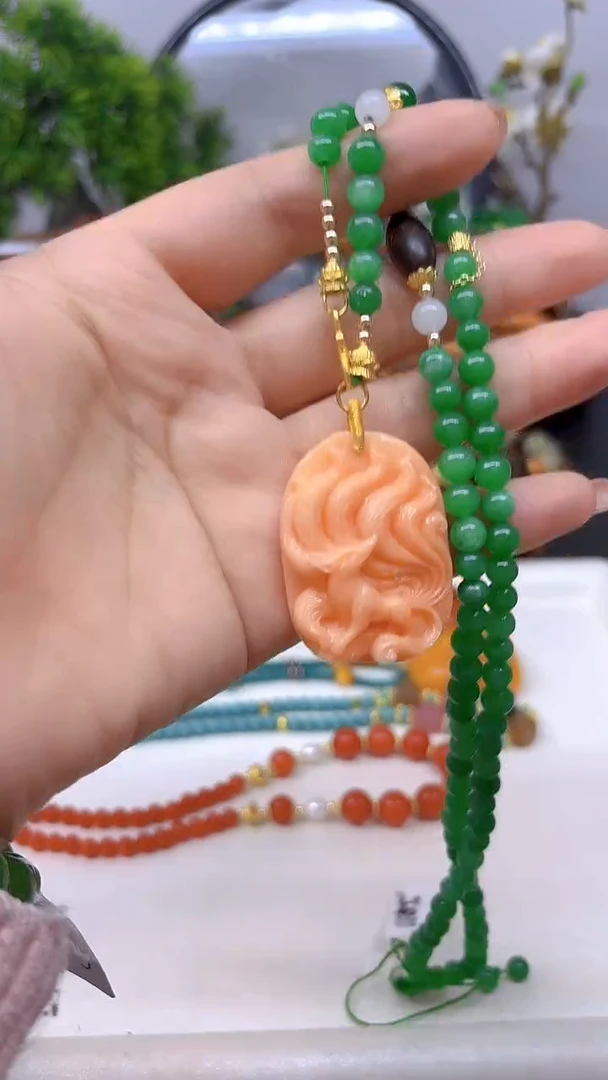 颈饰未镶嵌翡翠M605