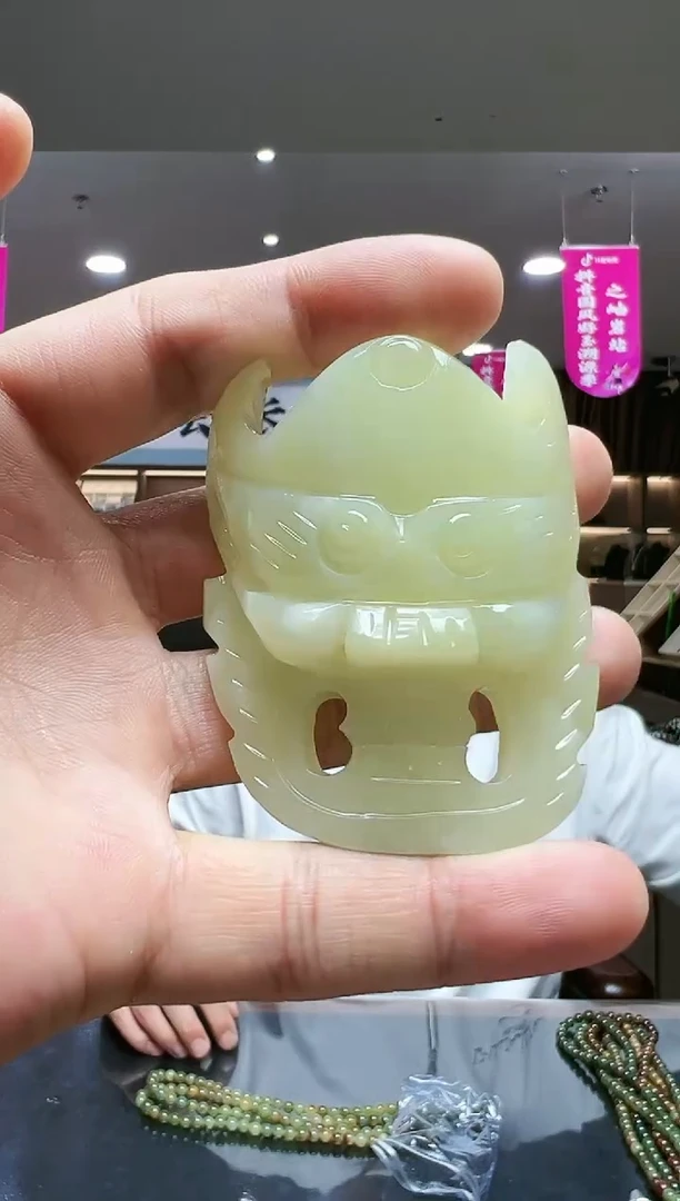 透闪石-蛇纹石玉未镶嵌腰扣多样性发货其中发一