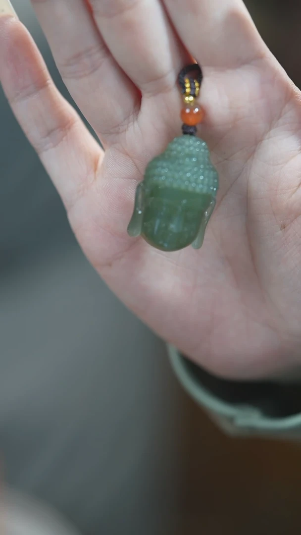 颈饰未镶嵌和田玉佛头