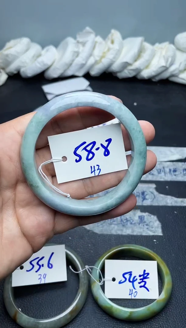 未镶嵌手镯翡翠43