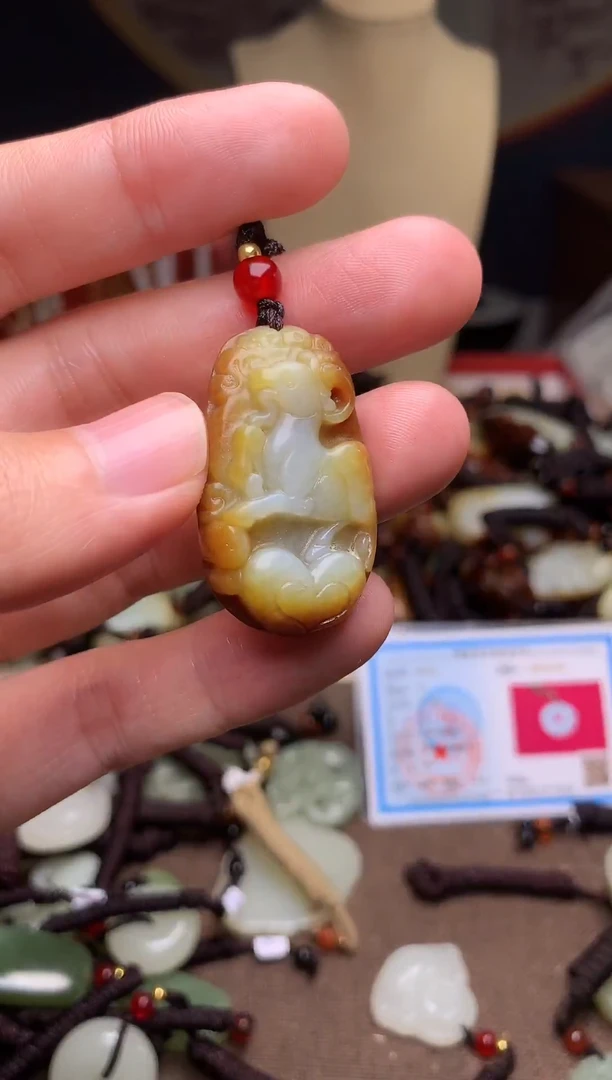 颈饰未镶嵌和田玉新疆料青海料清水和田玉吊坠