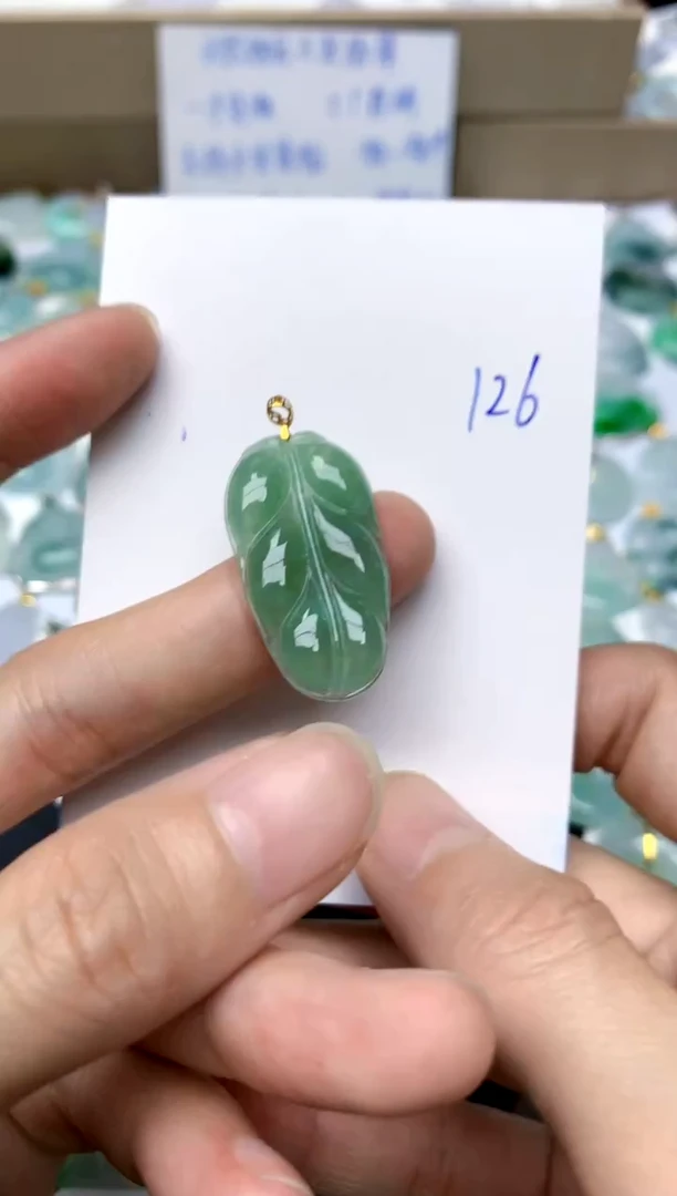 【闪购商品】翡翠颈饰18K金镶嵌126天然A货翡翠