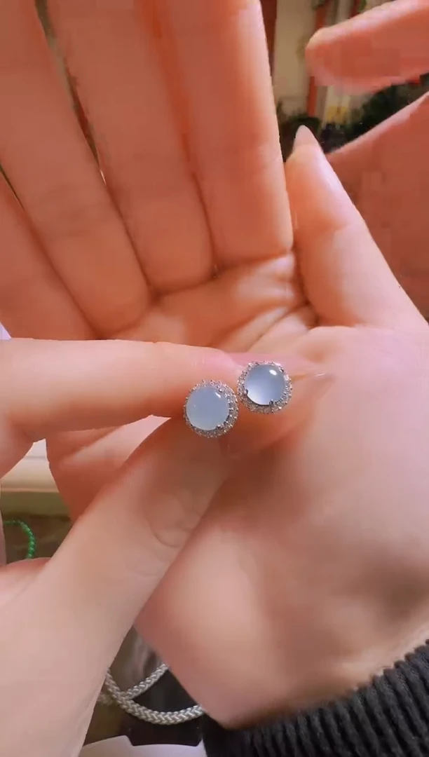 【闪购商品】翡翠吊坠(不含链)未镶嵌翡翠