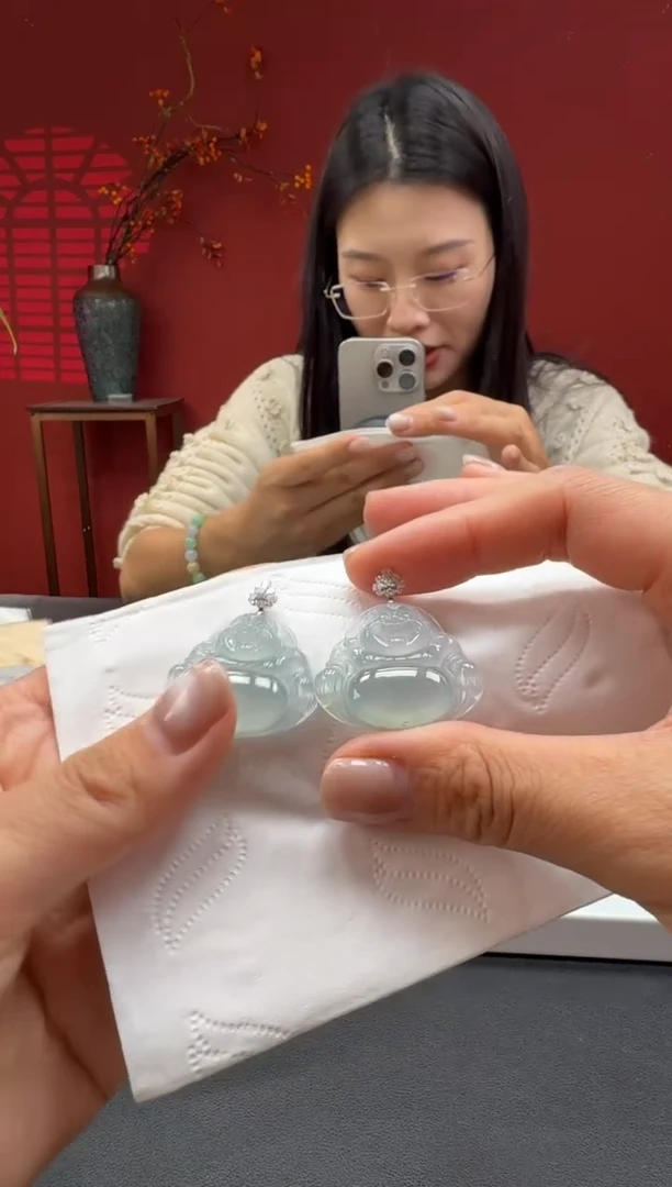 颈饰18K金镶嵌翡翠翡翠佛公-TY-15376-多样性发一