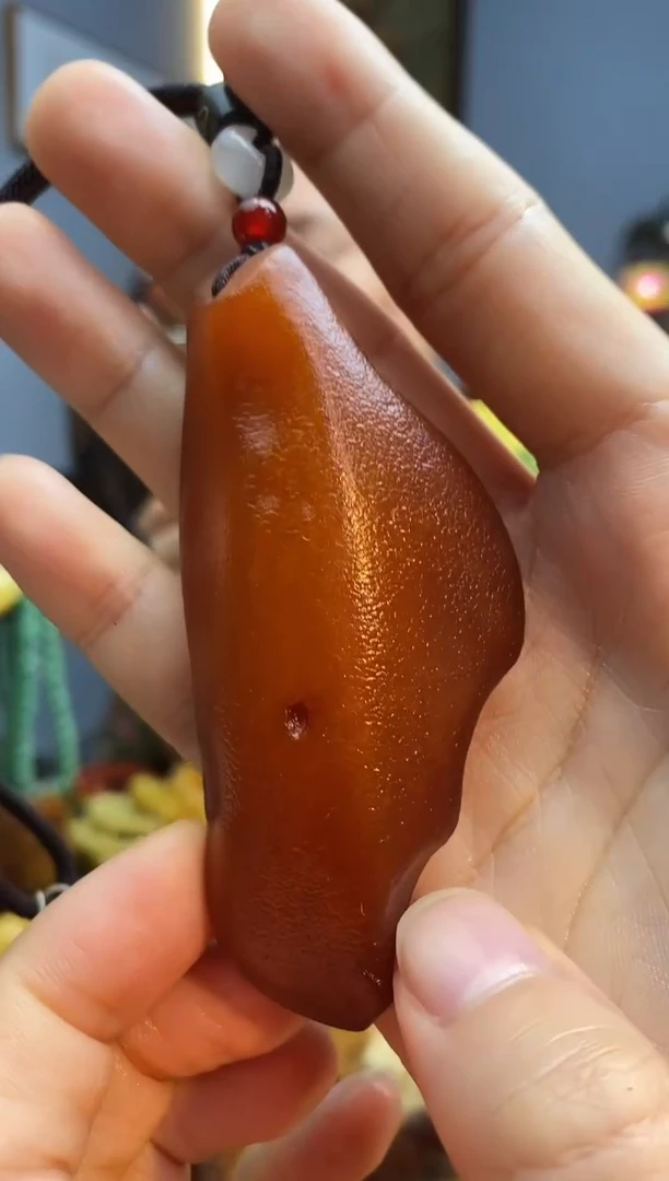 琥珀颈饰未镶嵌吊坠