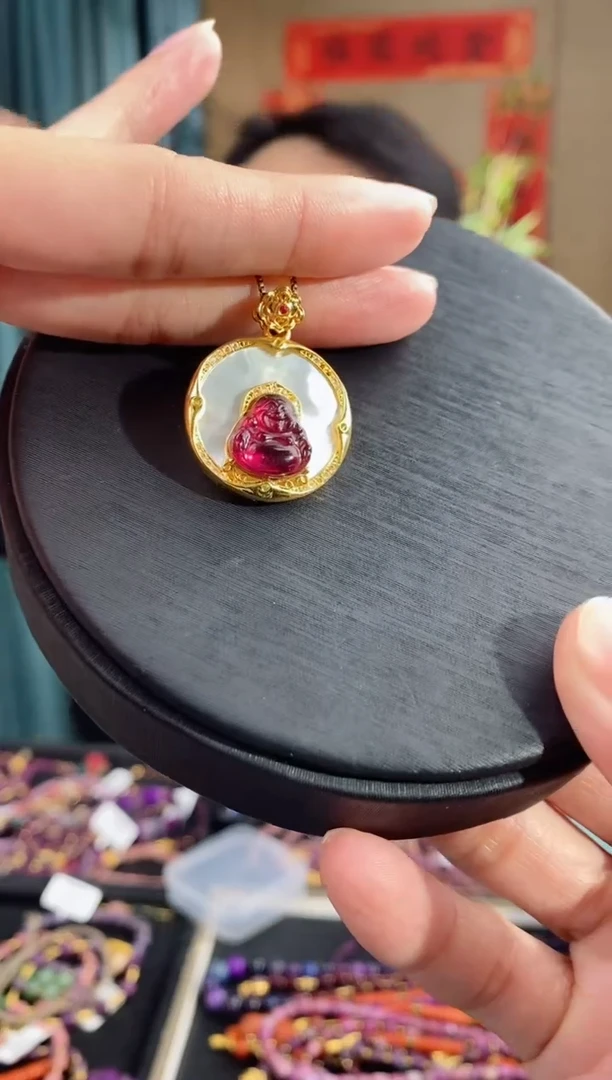 【闪购商品】石榴石（紫牙乌）吊坠(不含链)18K金镶嵌104