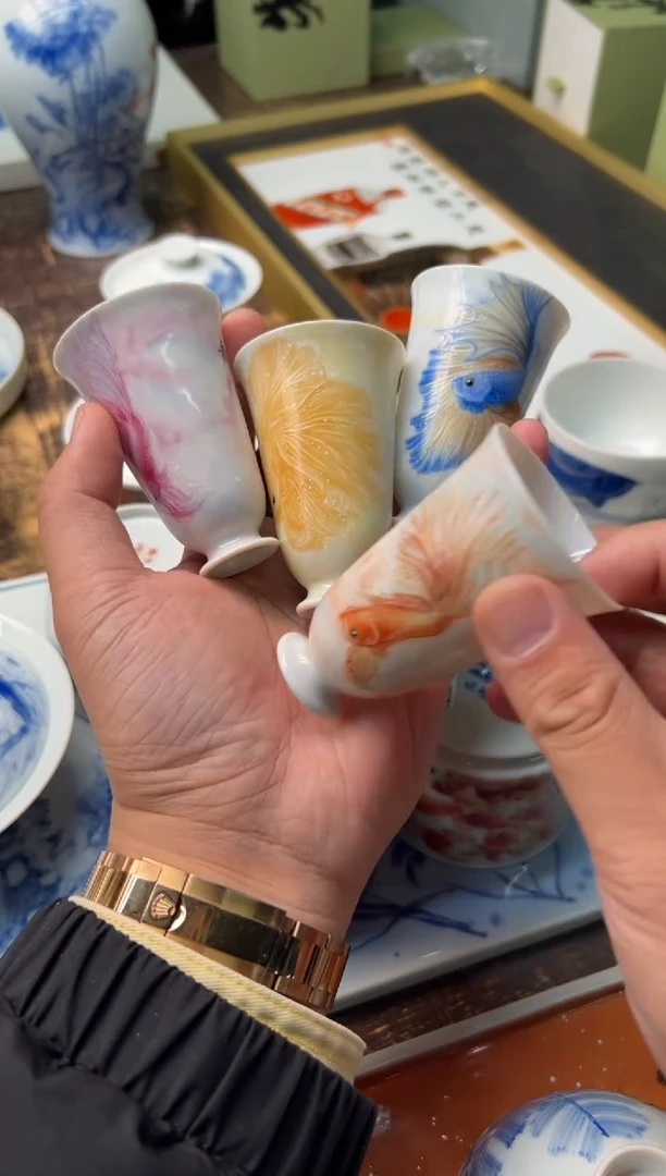 【闪购商品】/朱清孔雀鱼高足闻香杯 4个