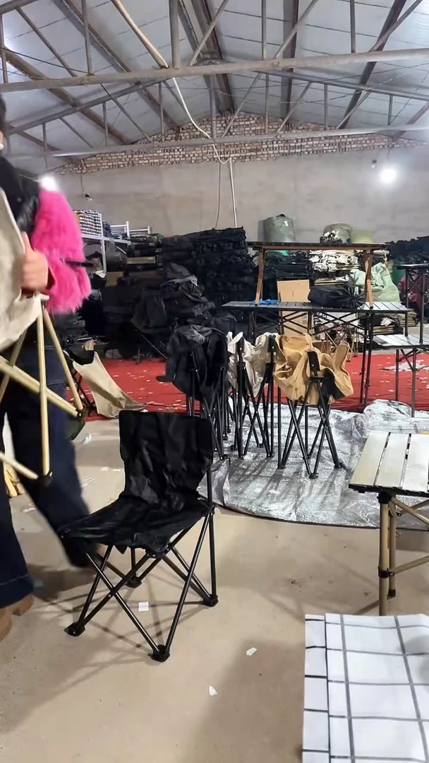铁生锈  折叠靠背   颜色随机