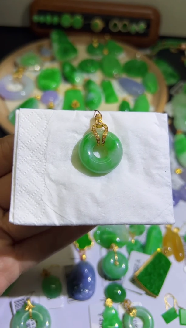 【闪购商品】翡翠颈饰18K金镶嵌Q缅料A货翡翠/支持复检/一件