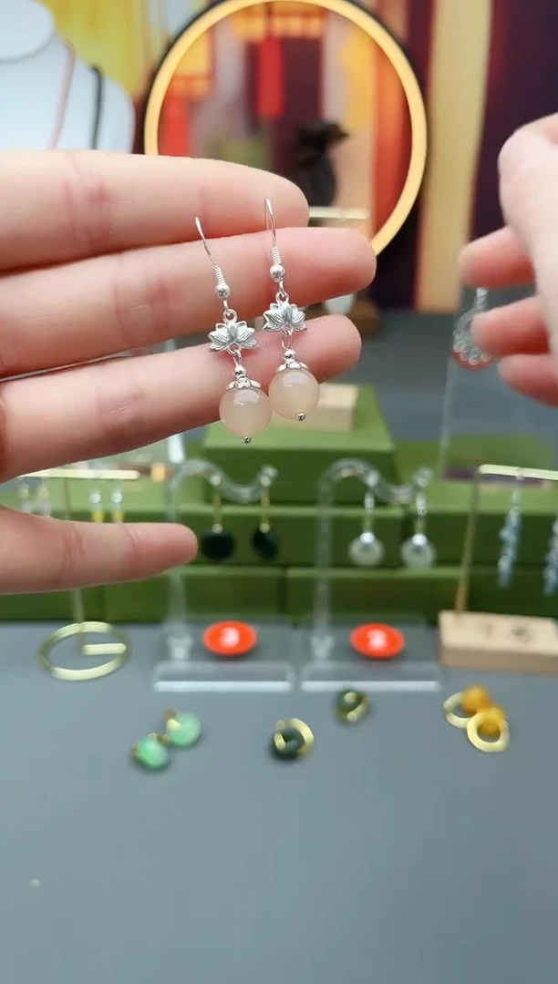 未镶嵌耳饰玛瑙/玉髓324000