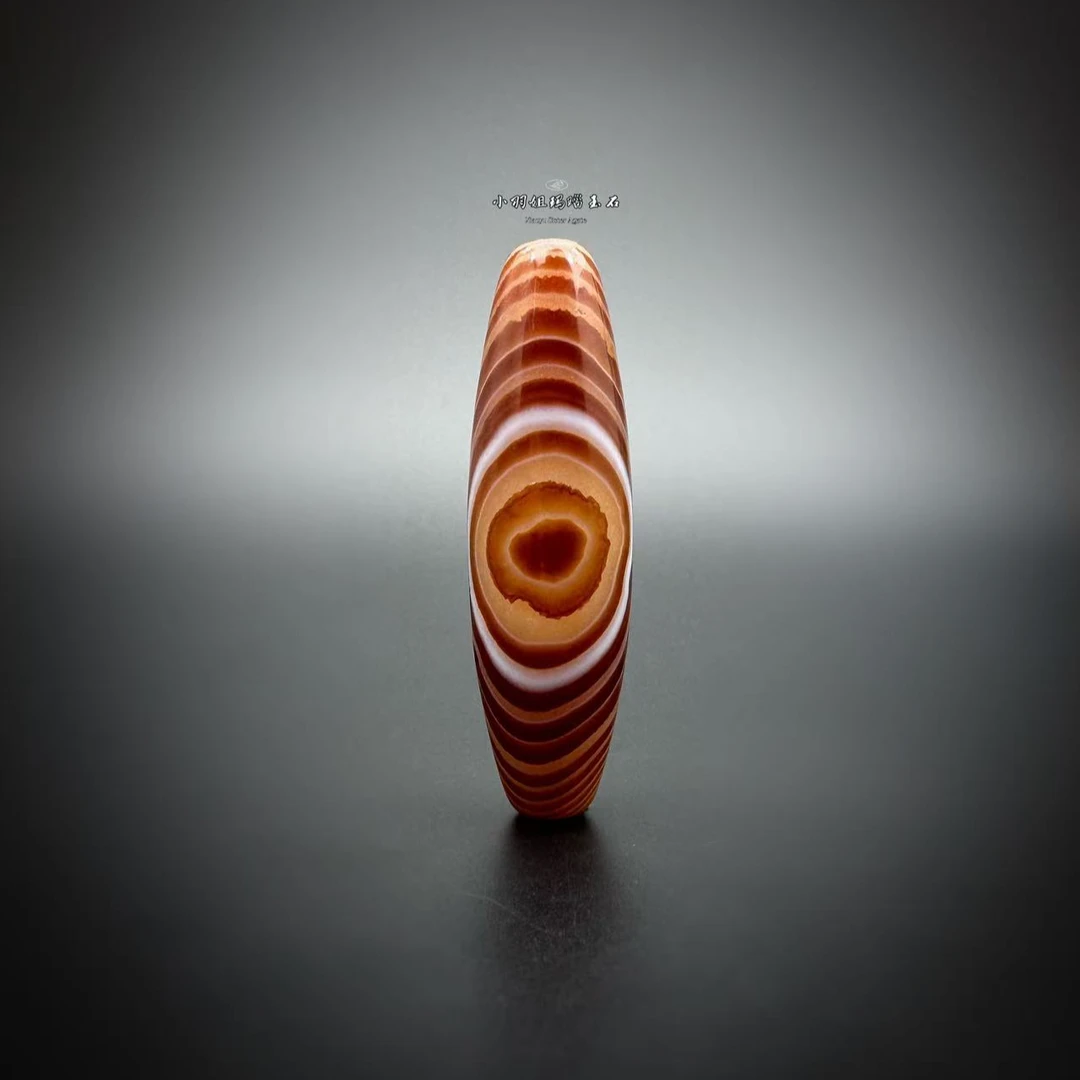 天然缠丝玛瑙年轮眼一眼双牙靠山 尺寸 48*14