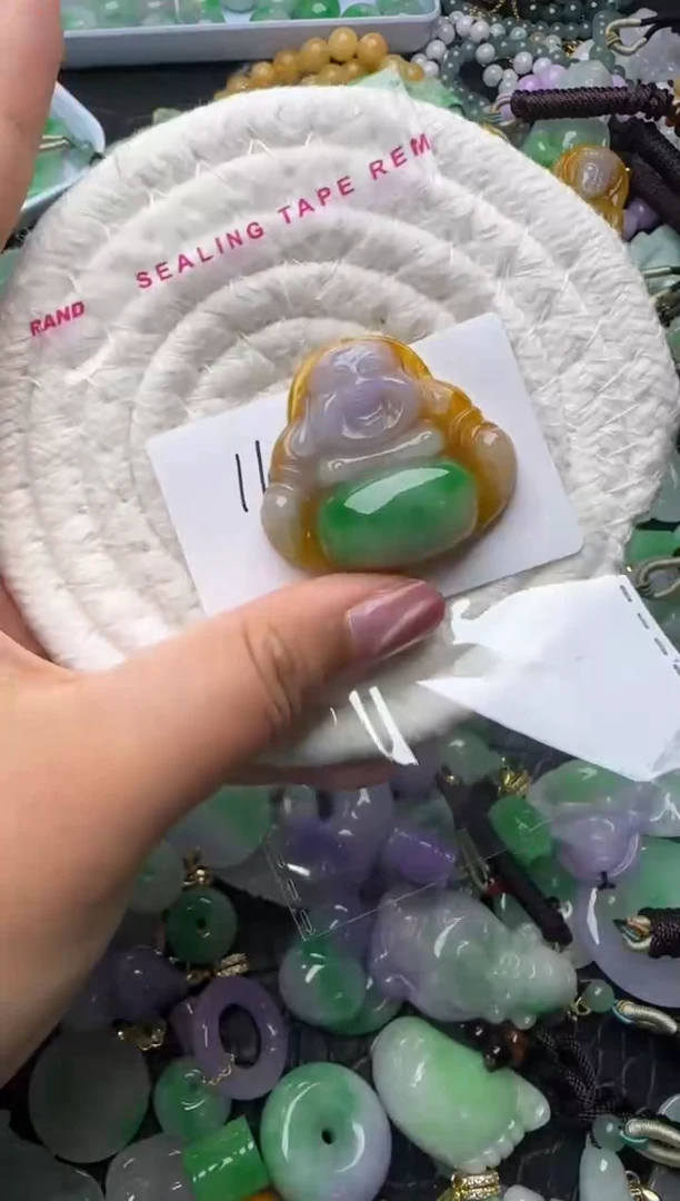 颈饰未镶嵌翡翠天然缅甸翡翠吊坠