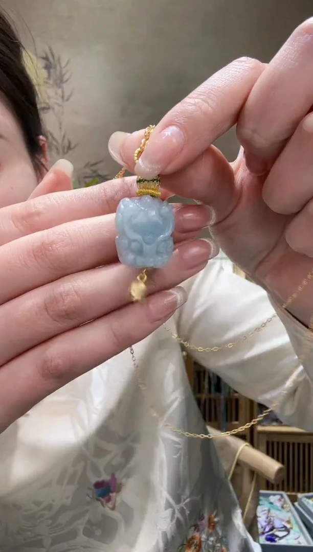 【闪购商品】翡翠颈饰未镶嵌吊坠